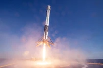 SpaceX của Elon Musk lập kỷ lục phóng 143 vệ tinh nhỏ vào không gian 