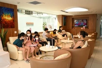 Khám tư vấn miễn phí niềng răng trong suốt cho người lớn và niềng răng trẻ em tuổi thay răng