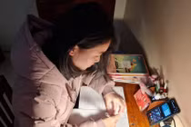 Trường học thuộc vùng cam Hà Nội chuyển học trực tuyến hoàn toàn từ 7/3