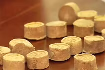 Kiểm tra các sản phẩm giả mạo thuốc y học cổ truyền