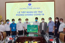 Nutifood và Ông Bầu trao tặng các sản phẩm dinh dưỡng trị giá 2,6 tỷ đồng cho bác sĩ tuyến đầu và bệnh nhân mắc Covid-19