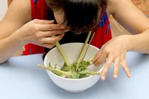 Xông hơi mùa dịch: Nhà nhà nghi ngút... khói