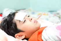 Thuốc hạ sốt người lớn dùng cho trẻ nhỏ