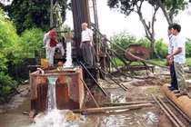 Nước sạch đang dần cạn kiệt