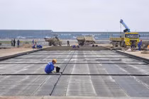 Bộ GTVT phê bình nhà thầu sửa chữa sân bay Tân Sơn Nhất