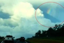 Sửng sốt hiện tượng lạ chặn ngang cầu vồng