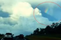 Sửng sốt hiện tượng lạ chặn ngang cầu vồng
