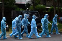 Tạm đóng cửa phòng giao dịch ngân hàng Eximbank ở Phan Xích Long