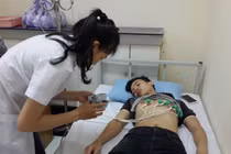 Điện tâm đồ ban đầu và điện tâm đồ cơ bản trong ngất