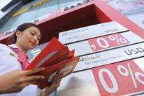 Đề xuất sửa luật để ép hạ lãi suất tiền gửi là phi lý