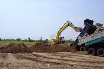 Hàng loạt dự án san lấp đất nông nghiệp trái phép tại Hưng Yên