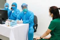 Tiêm vắc-xin phòng COVID-19: Chia sẻ của người trong cuộc