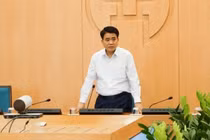 Hà Nội: Một số cửa hàng 9h sáng mới được mở cửa