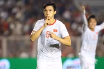 Bầu Hiển kể chuyện đi “xem giò” Đoàn Văn Hậu gần 10 năm trước