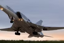 Nga phát triển tên lửa siêu thanh chiến thuật cho Su-34 và Tu-22M3