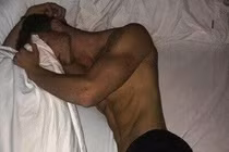 Say nóng trong nhà vì không bật điều hòa