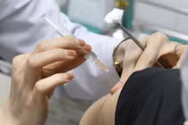 Vì sao đã tiêm vaccine phòng ngừa mà vẫn bị nhiễm SARS-CoV-2?