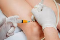 Nguy hiểm khi tiêm trực tiếp vào khớp 