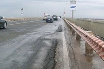 Cầu Thăng Long xuống cấp thế nào?