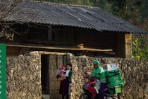 "Bùng nổ" thương mại điện tử ở nông thôn