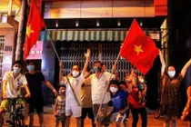 Đà Nẵng: Xúc động thời khắc dỡ lệnh phong tỏa BV Chỉnh hình và phục hồi chức năng