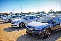 Infographics: Lượng ô tô nhập khẩu vào Việt Nam mới nhất