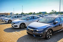 Infographics: Lượng ô tô nhập khẩu vào Việt Nam mới nhất