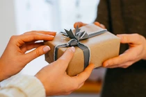 Công chức không nhận quà kể từ 15/8