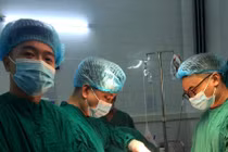 Phẫu thuật u đùi khổng lồ tái phát 