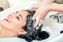 Dầu xả giúp tóc giữ màu nhuộm