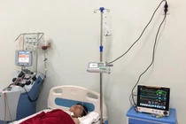 Huế: Lần đầu tiên gạn tách bạch cầu cứu bệnh nhi ung thư máu 