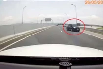 Ô tô đi lùi, đi ngược chiều trên cao tốc bị xử phạt thế nào?