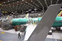 Boeing nối lại hoạt động sản xuất mẫu 737 MAX