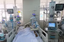 Văn bản mới điều trị COVID – 19: Chú ý chống cơn bão cytokin