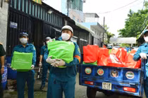 Tháng cao điểm “Vì người nghèo” TPHCM: Trao sinh kế vượt khó khăn