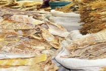 Cạo, rửa thực phẩm khô bị mốc không có tác dụng