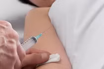 Trụy mạch vì tự tiêm canxi 