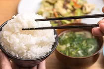 Ăn cơm… giảm béo