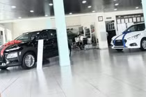 Né mua ô tô tháng Ngâu, đại lý đìu hiu vì vắng khách