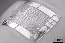 Miếng dán sức khỏe điện tử siêu mỏng tự cung cấp năng lượng