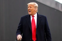 Ông Trump kêu gọi Tổng thống Biden từ chức