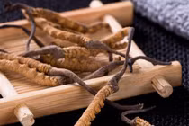 Đông trùng hạ thảo không quý như ta tưởng 