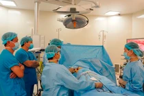 Nội soi lồng ngực điều trị bệnh nhược cơ