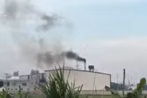 Xả khí thải vượt chuẩn, Công ty CP Thế Giới bị phạt hơn 300 triệu đồng (ảnh minh họa).