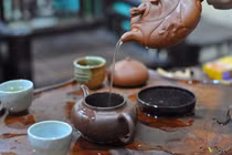 Nhận biết các chất hòa tan trong chè