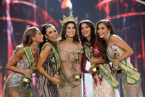 Nhan sắc của Hoa hậu Hòa bình Thế giới 2017 người Peru