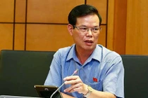 Vợ ông Triệu Tài Vinh bị yêu cầu kiểm điểm vì 'em chồng tác động nâng điểm cho con'