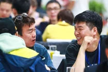 'Đại yến' buffet: đa số phóng viên mê, số ít ngại cà phê trứng