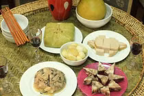 Nhập viện cấp cứu vì tiếc đồ thừa