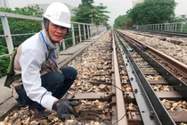 Hệ thống đường sắt quốc gia đi qua Hà Nội xuống cấp thê thảm